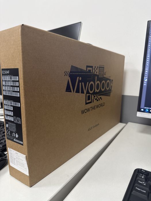 Asus VivoBook E1504F новый не открытый