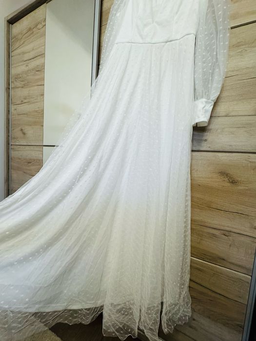 Rochie alba din tulle cu buline, de mireasa . Rochie noua, mai simpla!