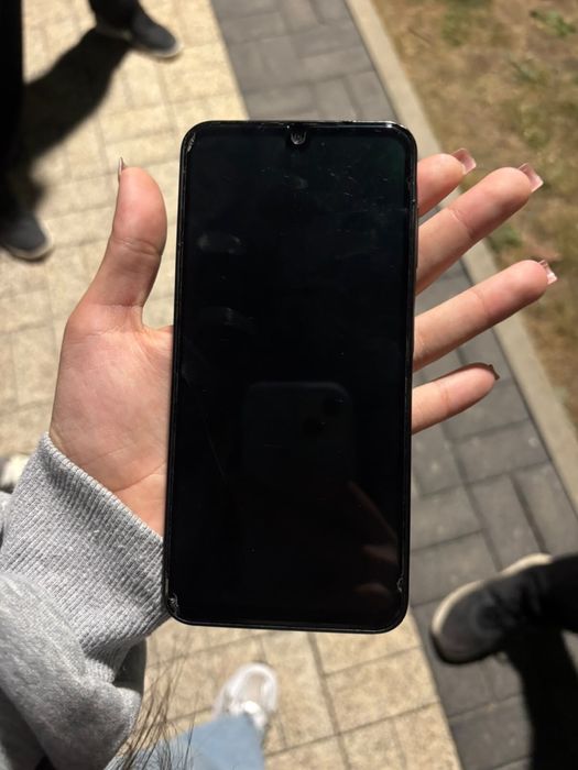 Samsung galaxy a16.