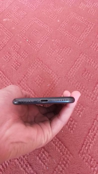 Iphone 7 sotiladi xolati zur yonkisi 100% narxini kelishamz