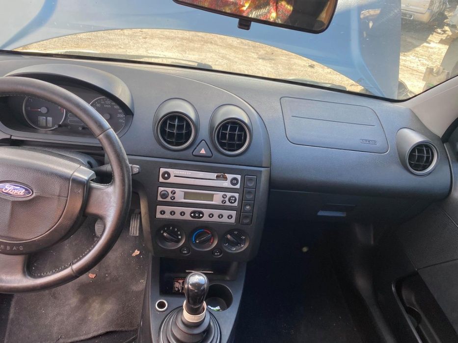 Ford Fiesta 1,4 TDCI само на части