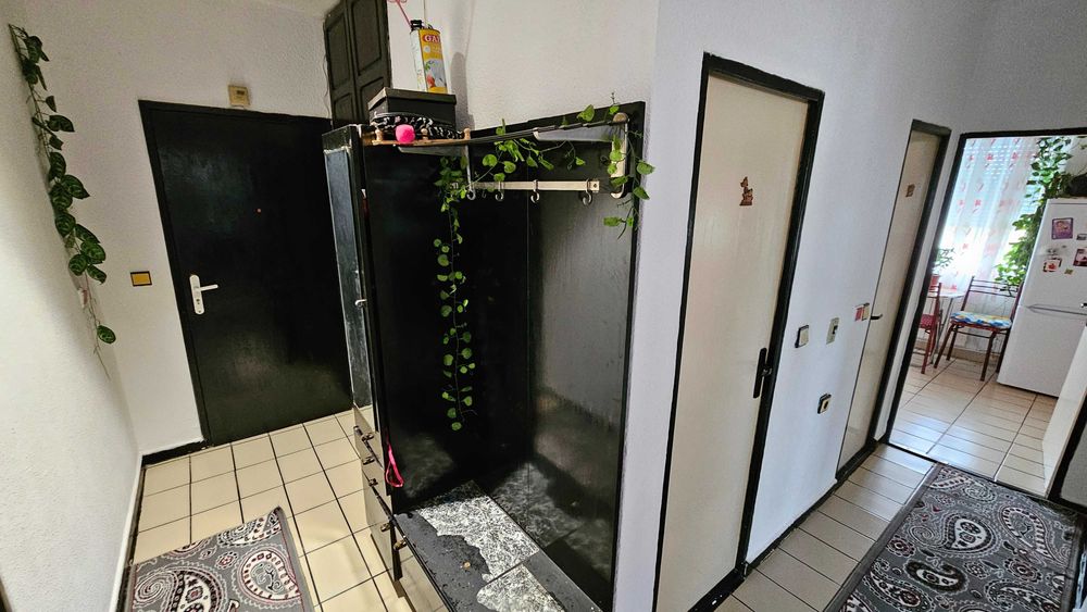 Продава се Тристаен апартамент в Разград, Орел - 75 кв.м за 1088 €/кв.м - Снимка #2