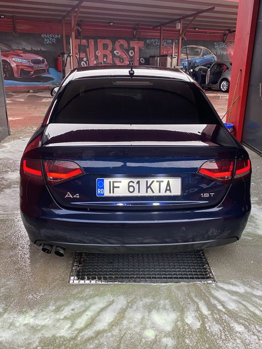 Vand audi A4 b8 2009 1.8Tfsi (motor reconditionat )