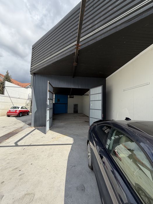 Inchiriez Spatiu Comercial/Hala