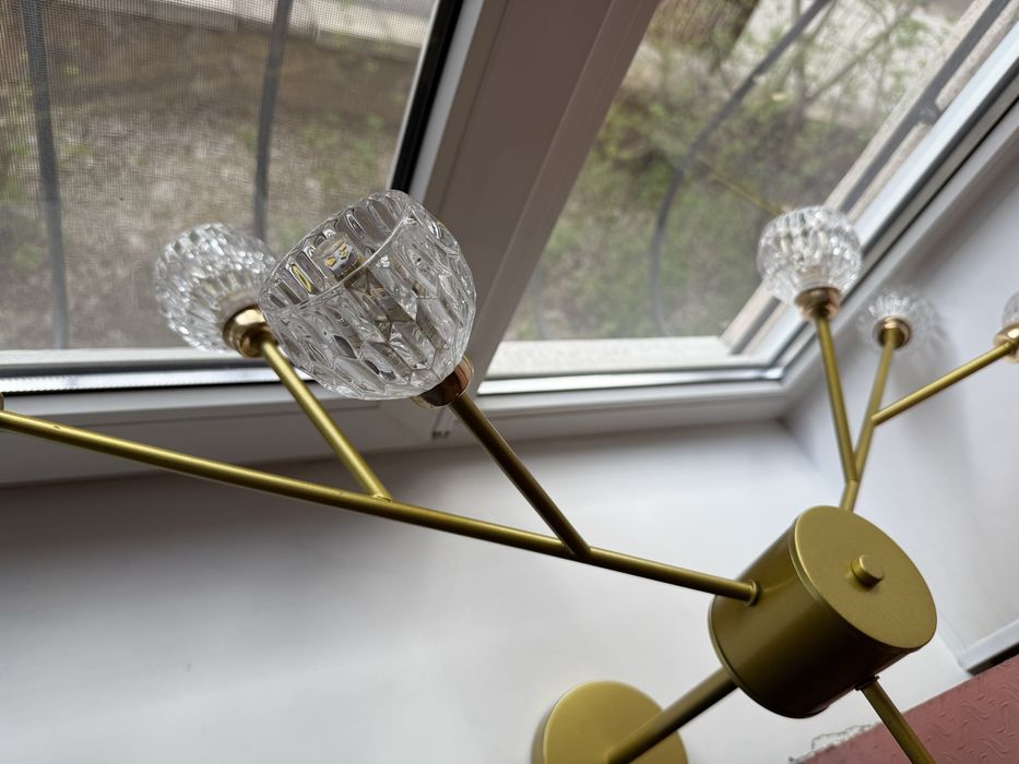 Продам люстру 2000