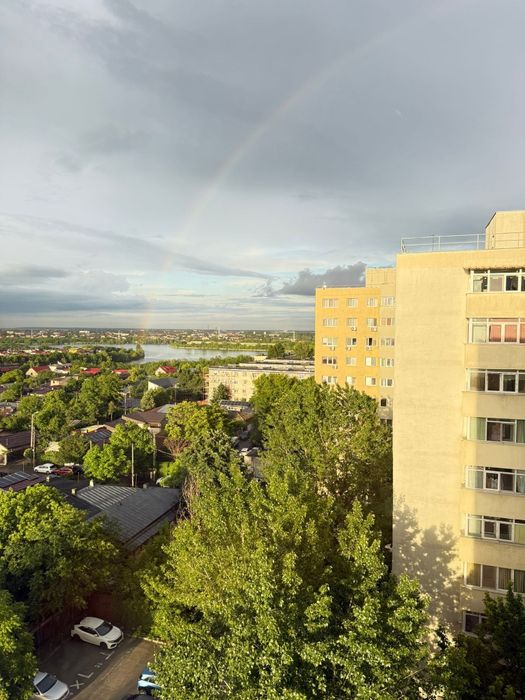 Vand apartament in spatele gradinitei nr 23, cu vedere la lac