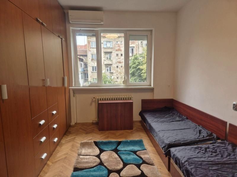 Дава се под наем Двустаен апартамент в София, Център - 68 кв.м за 664 € - Снимка #4