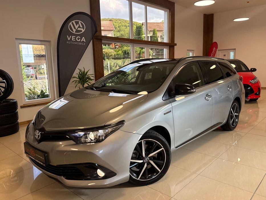 Toyota Auris Toyota Auris 1,8 Hibrid 136 CP, Consum 3,5 %, Garantie, Rate