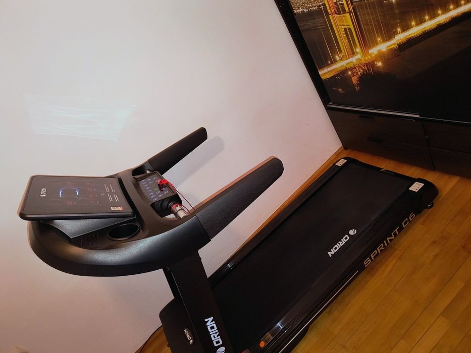 Persoana fizică Vând banda alergat Sprint C6 Orion