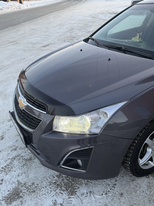 Chevrolet Cruze автомобиль