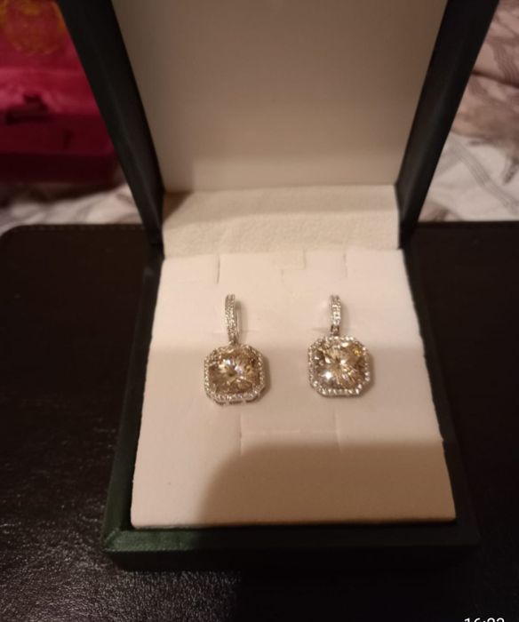 Серьги серебряные с муассанитом