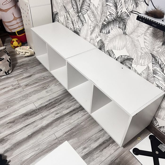 Полки напольные под телевизор,самовывоз