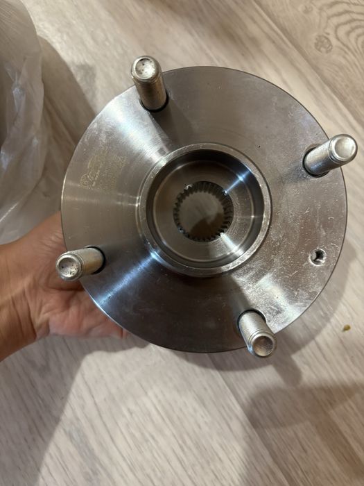 Продам Передняя ступица Chevrolet Lacetti