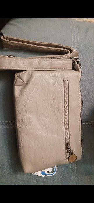 Сумка новая, практичная.