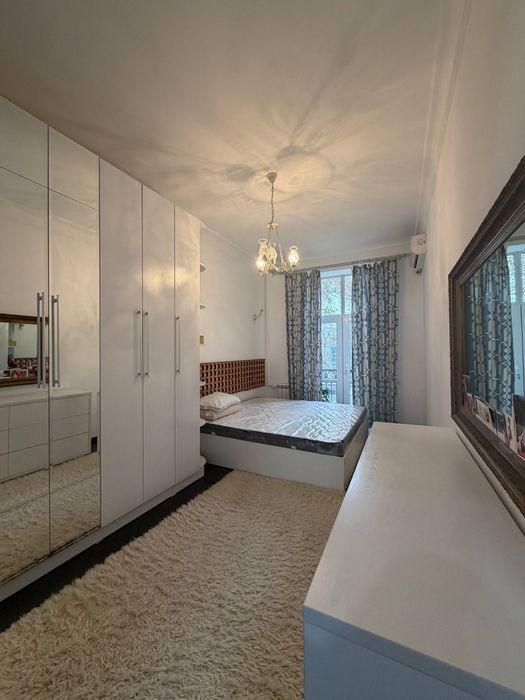 Аския Высокопотолочка 3х-комнатная квартира