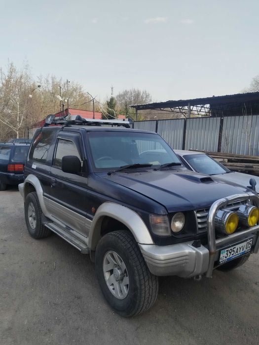 Митсубиси Паджеро 2