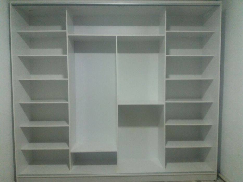 Mebel kiyim javoni