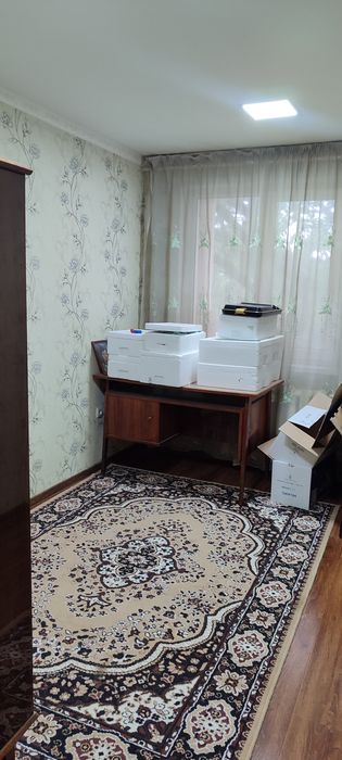 Метро БИЙ, 3 комнатная кирпич балкон 2*6  78 м.кв парковка