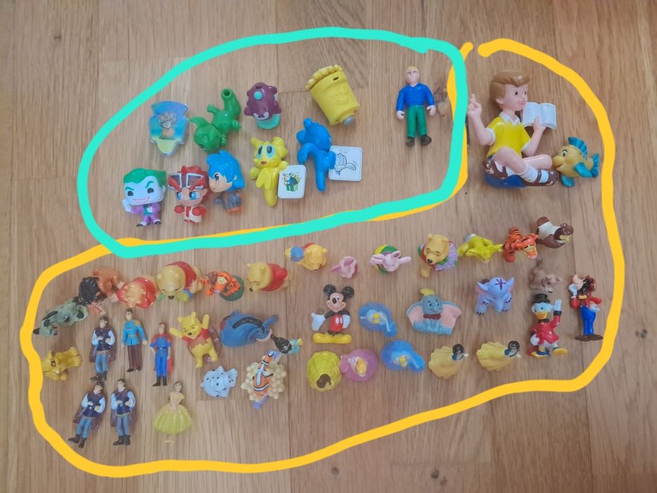 Стари играчки киндер