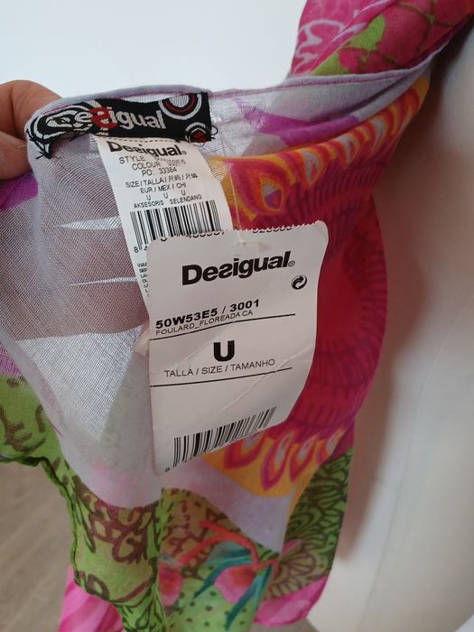 Пролетни  дамски шалове Desigual