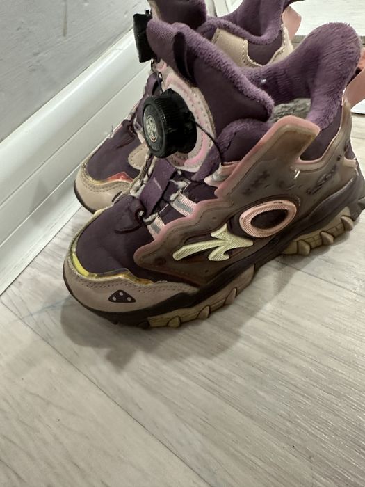 Продам детскую обувь для девочек