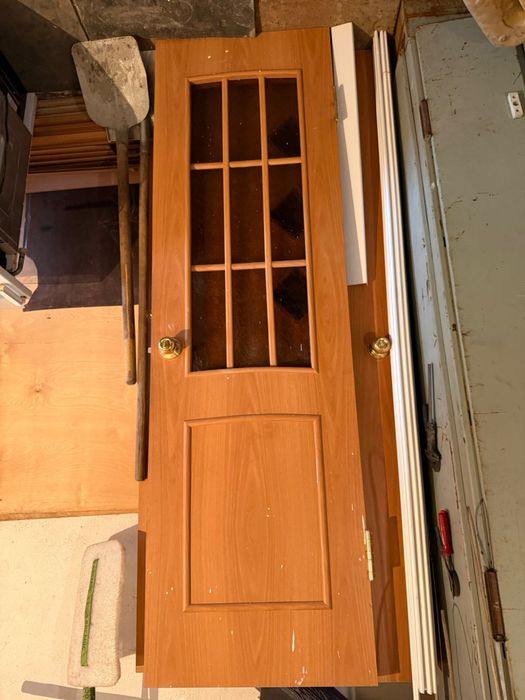 продам межкомнатные двери