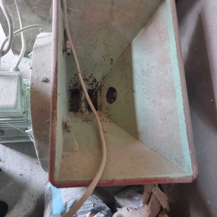 Vand moara cereale adusa din Germania..