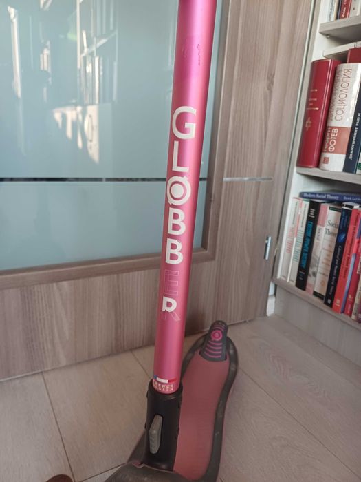 Тротинетка Globber със светещи колела