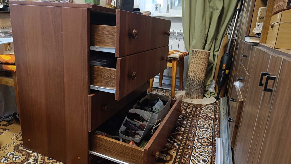 Комод. Четыре ящика