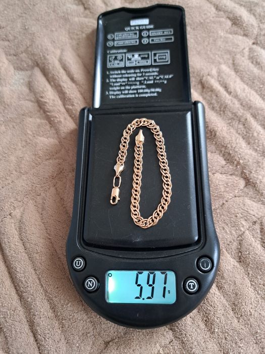 Продам золотой браслет