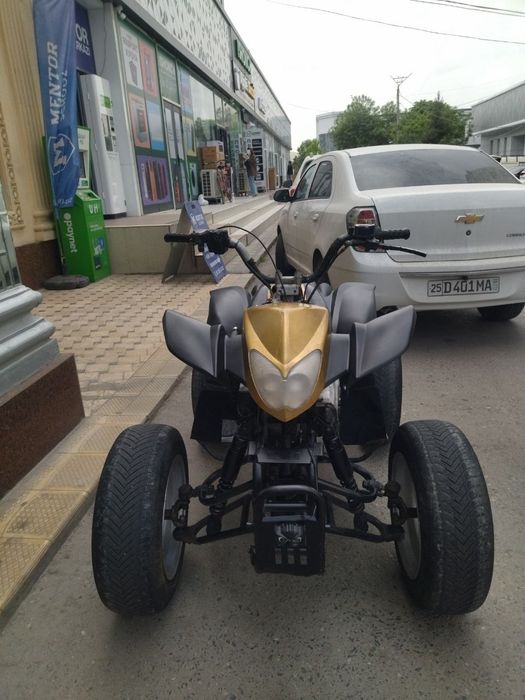 Atv kvadratsikl ajoyib holatda