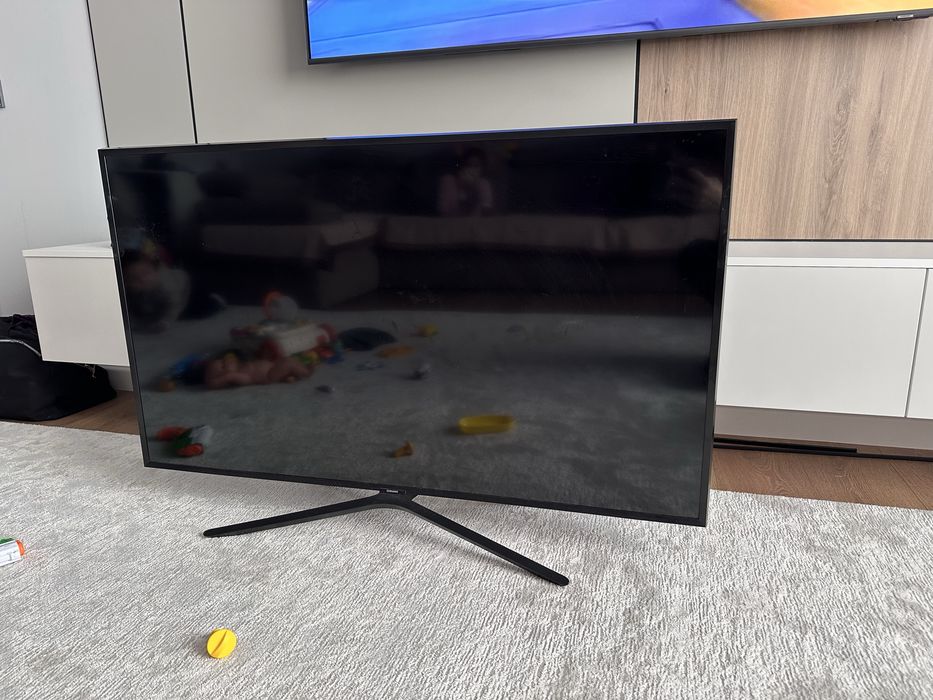 Телевизор самсунг продам