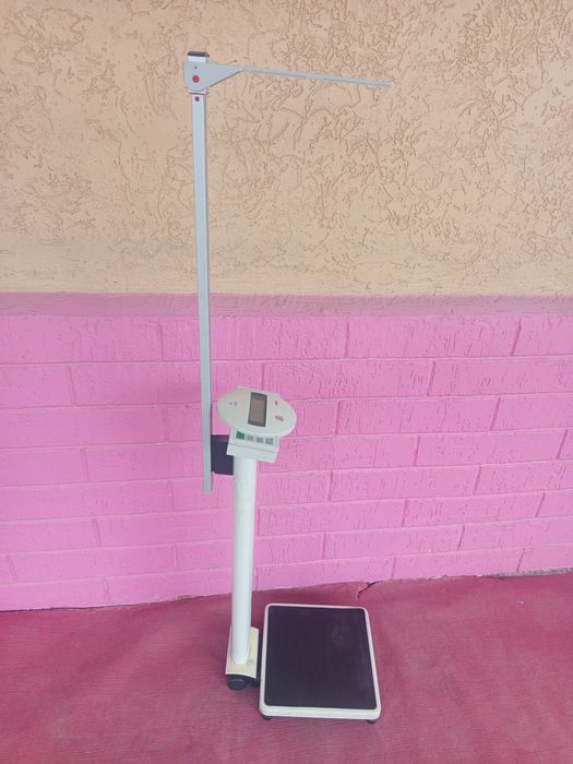 Продам / ростомер и весы детские / .