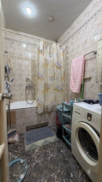 3-х комнатная квартира в центре города, С.Азимова, посольство Японии