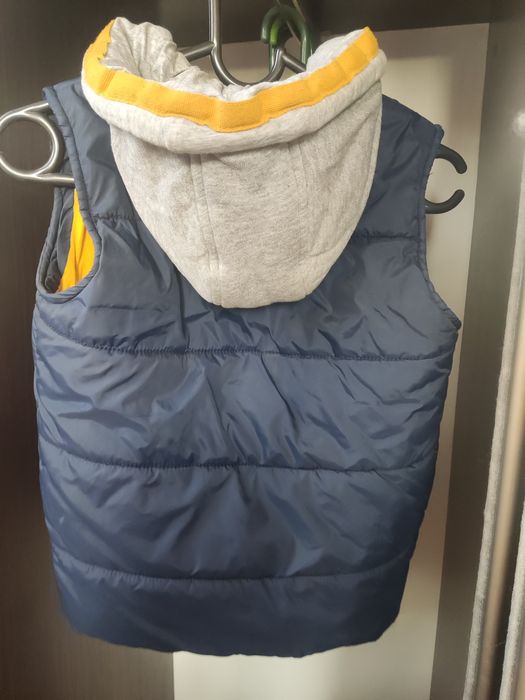 Безрукавка для мальчика