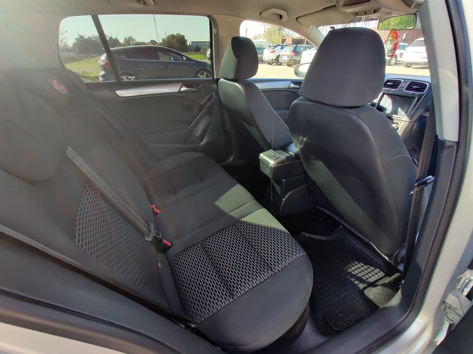 Golf 6 - 1.6 MPI - 105 cai