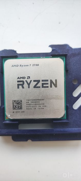 Процессор Ryzen 7 2700