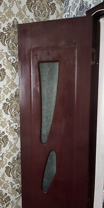 Есік, Стол стулья сатылады