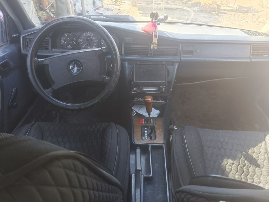 Продам мерседес 190