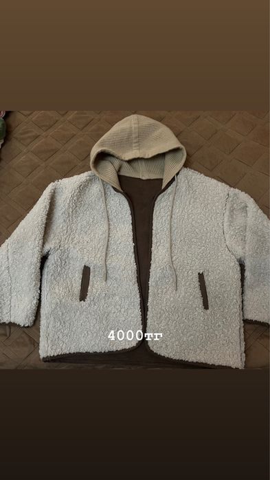 Женские одежды  {б/у}