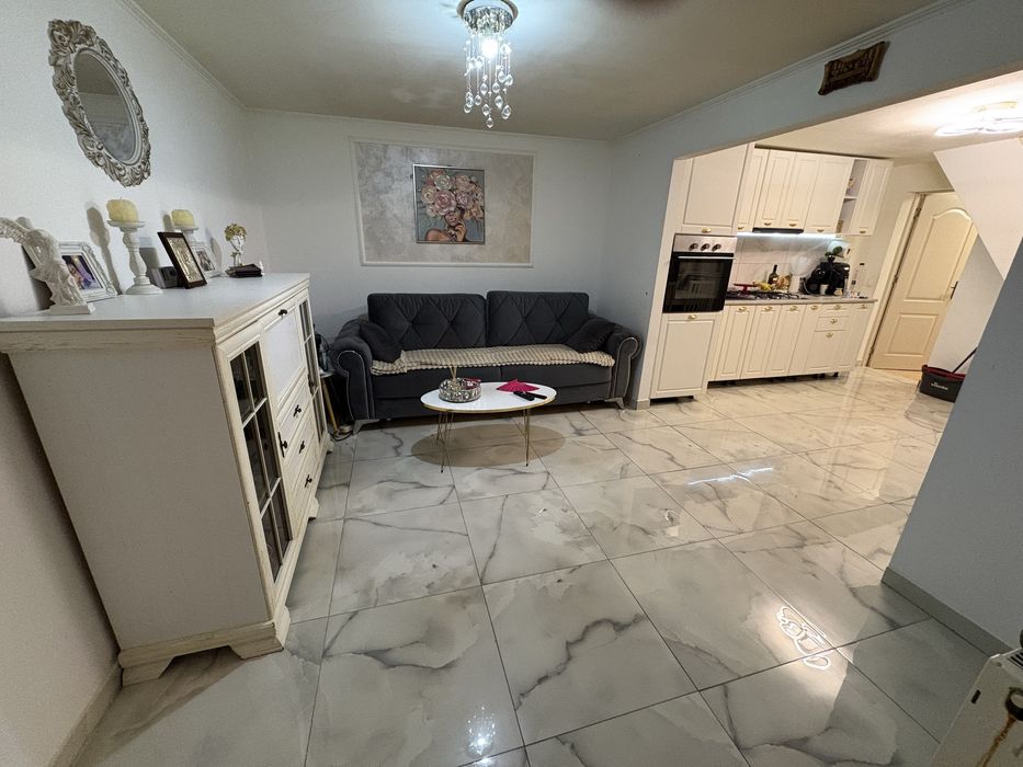 De vanzare casa P+1