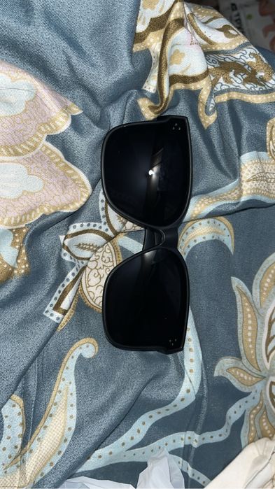 Солцезащитные очки