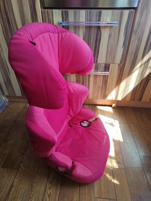 Детское автокресло.