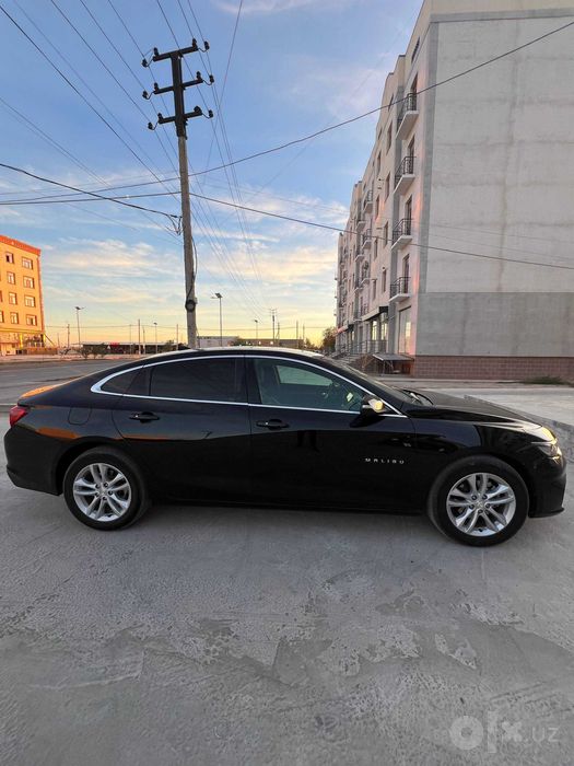 Chevrolet Malibu 2 2018yil 2.4L xolati yaxshi