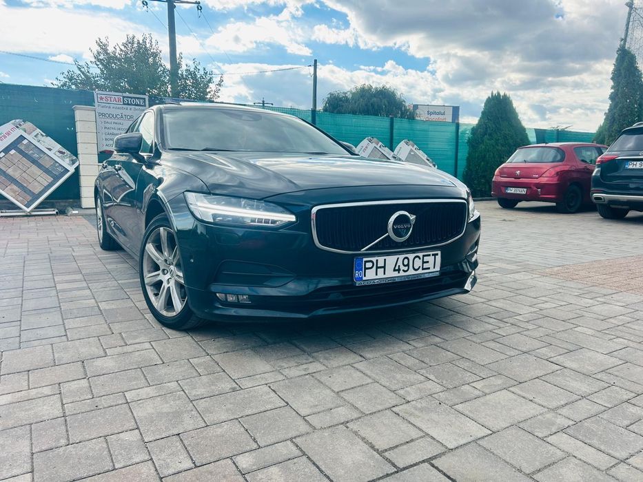 Volvo S90 D4 Momentum + trapă (proprietar de 5 ani)