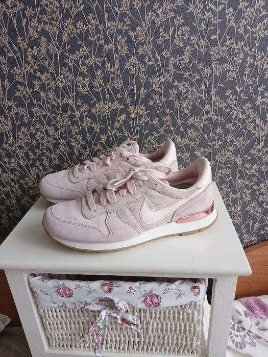 Дамски маратонки Nike  розови
