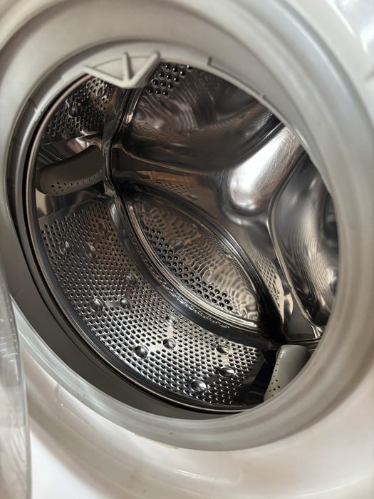 Продам стиральную машину