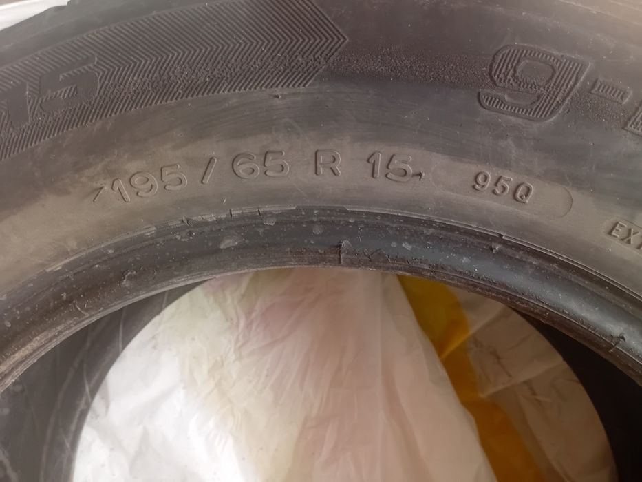 Продам шины 195/65/15