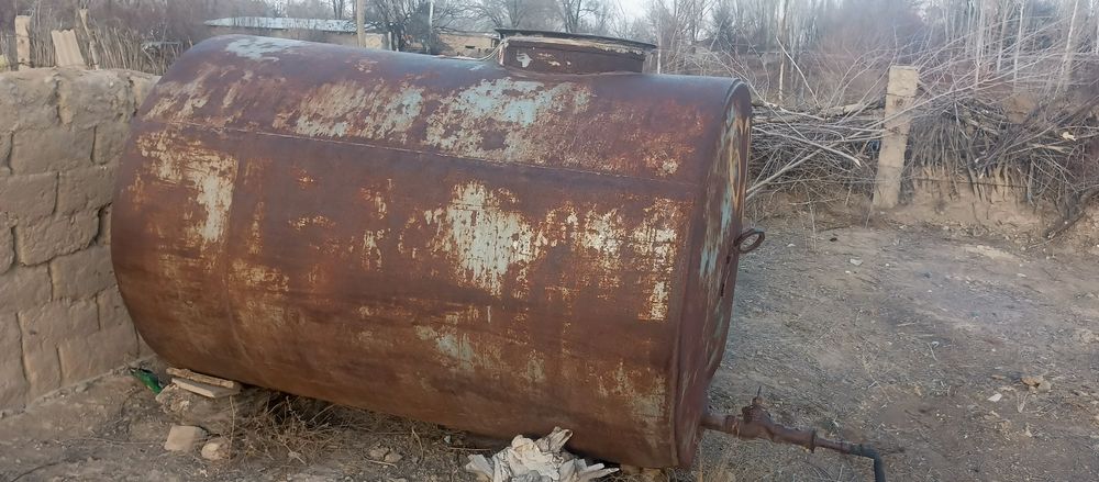 Цистерна 2.5 тонн бочка ёмкость