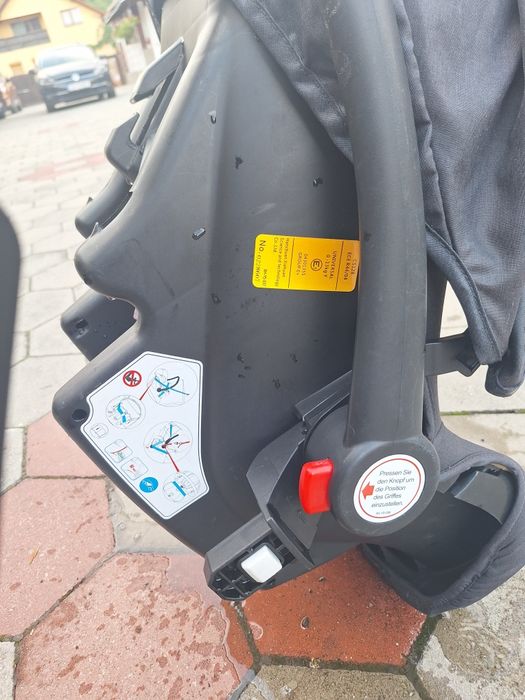 Cărucior de copii si scoica